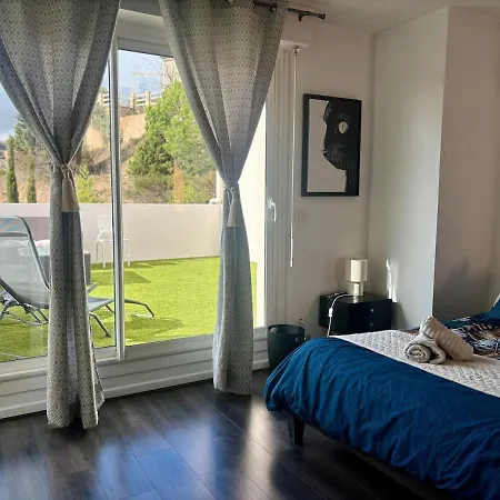 T3 Lumineux - Terrasse- Proche Des Grands Buffets Apartman Narbonne