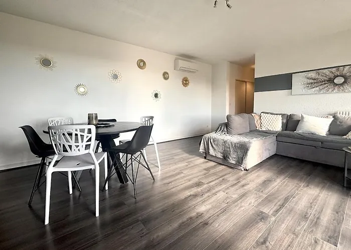 T3 Lumineux - Terrasse- Proche Des Grands Buffets